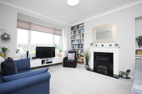 17 Cleuch Gardens, Clarkston, Glasgow, G76 7QD