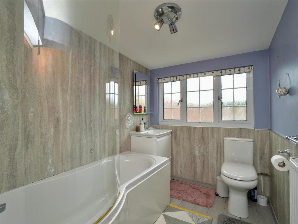 Ensuite Bathroom