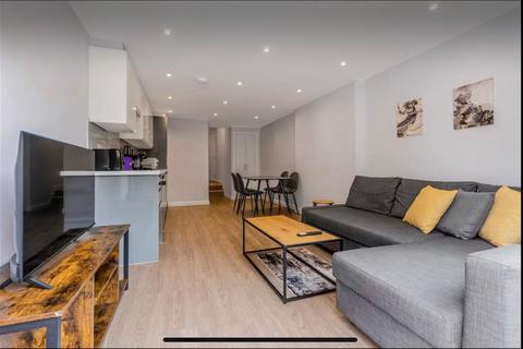 1 bedroom apartment for sale, 99 -100 Clapham Common North Side, London, Wandsworth, SW4 9SQ