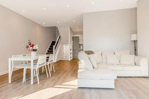 1 bedroom apartment for sale, 99 -100 Clapham Common North Side, London, Wandsworth, SW4 9SQ