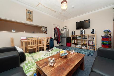 2 bedroom flat for sale, Mount Pleasant Road, First Floor Flat, London, N17