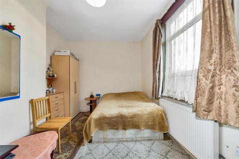 1 bedroom flat for sale, Boundary Road, Wood Green, London, N22