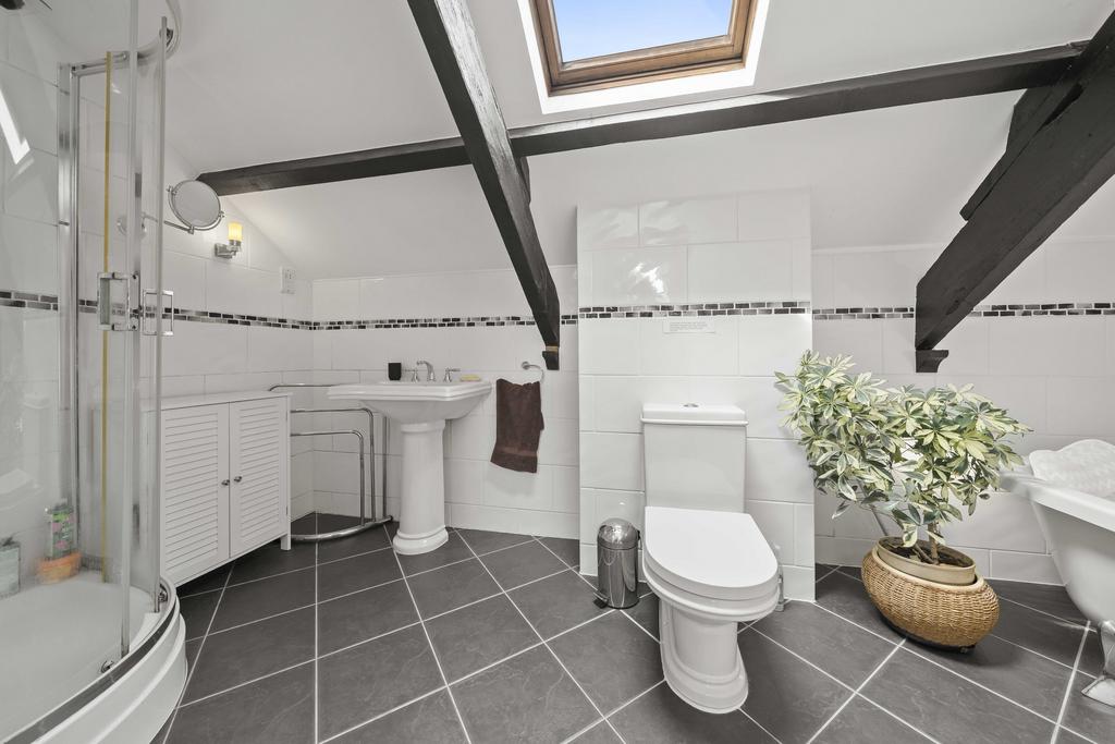 The Mill - 1st Floor Bath