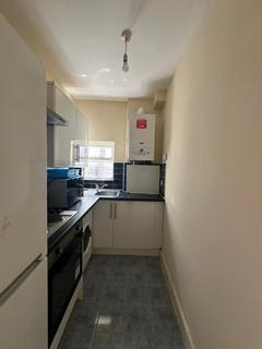 2 bedroom flat to rent, Bosworth Road, Bounds Green, London, N11