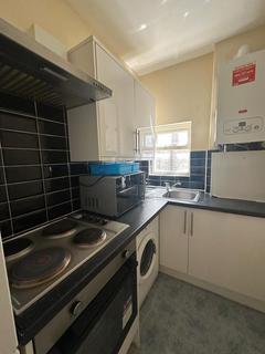 2 bedroom flat to rent, Bosworth Road, Bounds Green, London, N11