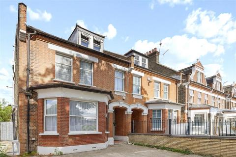 undefined, Green Lanes, London, N13