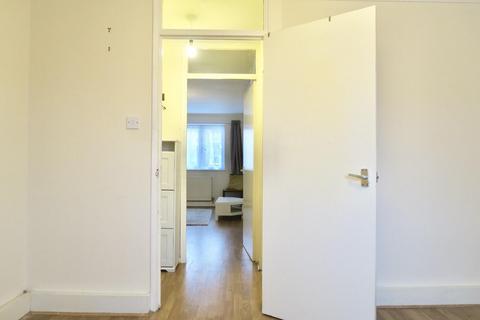 undefined, Shurland  Avenue, Wood Green, London, EN4