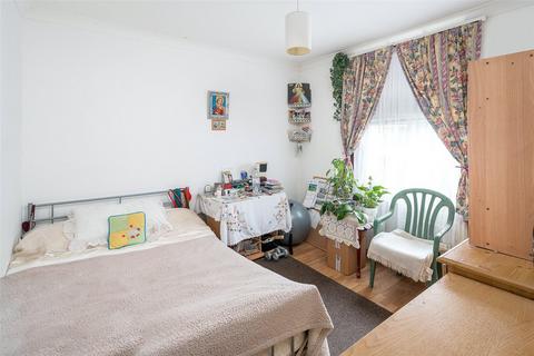 2 bedroom house for sale, Spencer Road, Tottenham, London, N17