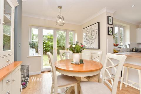 5 bedroom detached house for sale, Rooks View, Bobbing, Sittingbourne, Kent