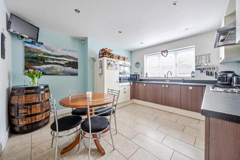 3 bedroom detached house for sale, Bridge Road, Sarisbury Green, Hampshire, SO31