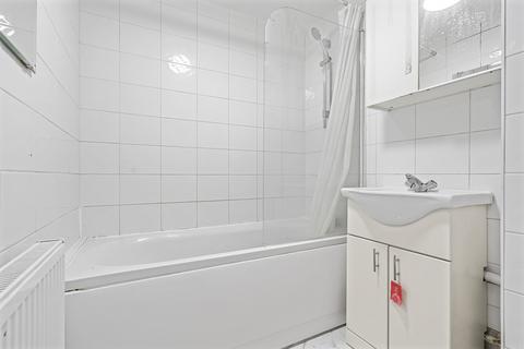 2 bedroom apartment for sale, Bensham Manor Road, Thornton Heath, CR7