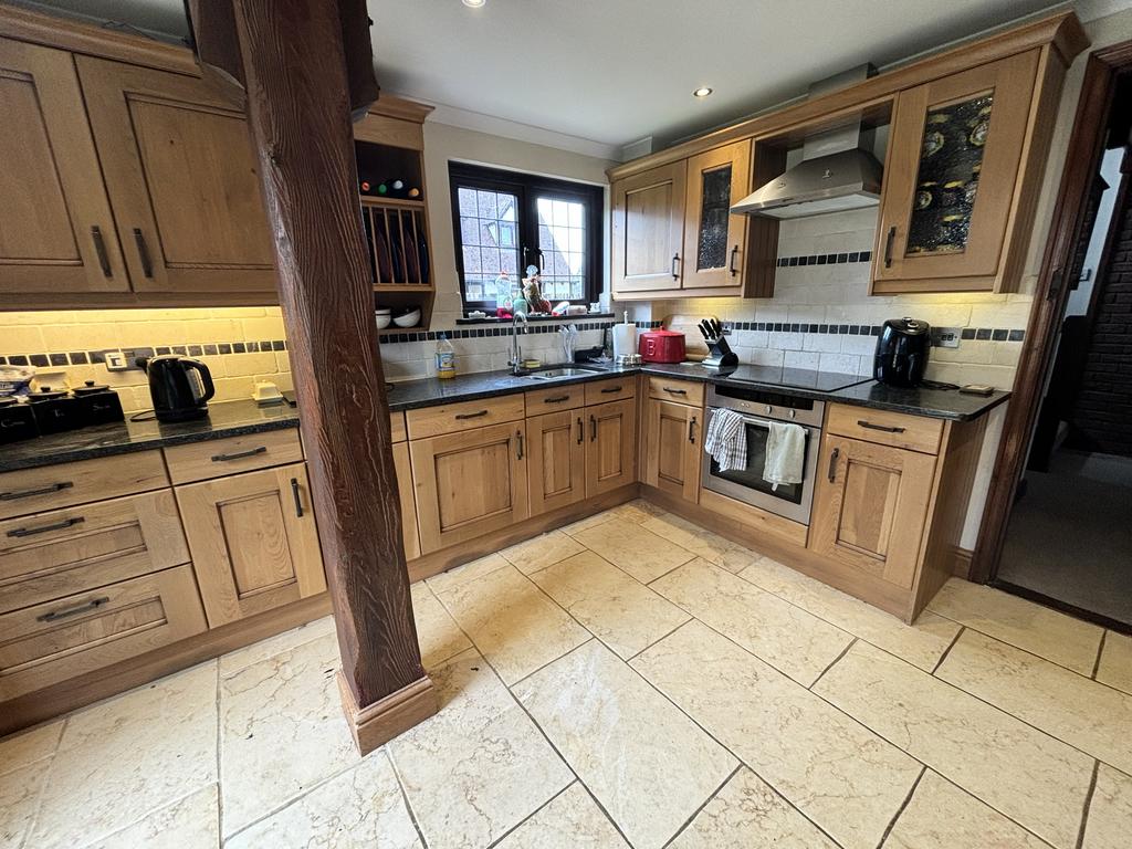 Kitchen/ Breakfast Room