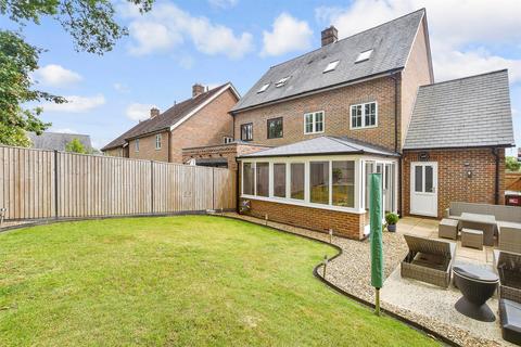 4 bedroom townhouse for sale, Nassau Drive, Crowborough, East Sussex