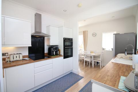 3 bedroom bungalow for sale, Holme Avenue,  Fleetwood, FY7