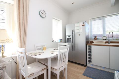 3 bedroom bungalow for sale, Holme Avenue,  Fleetwood, FY7