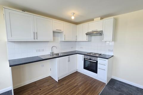 2 bedroom flat to rent, Norton Road, Newhaven, BN9
