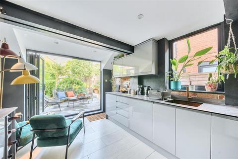 34 Albany Road, Salisbury, SP1 3YH