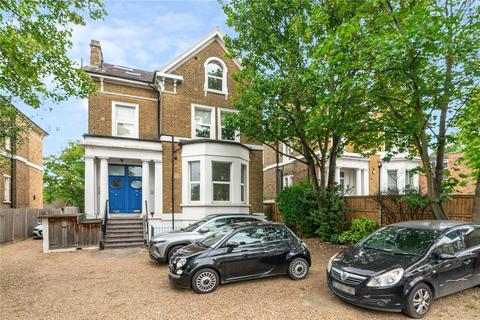 2 bedroom apartment to rent, Bedford Hill, London, SW12