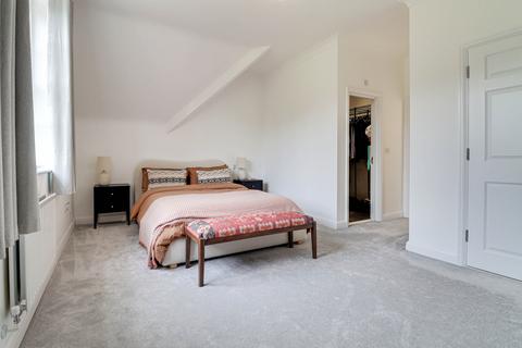 2 bedroom flat for sale, Boyes Crescent, London Colney, AL2