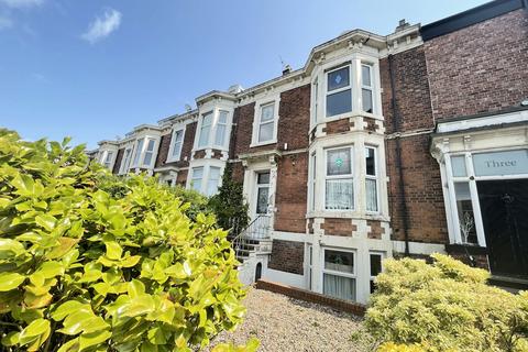 6 bedroom terraced house for sale, Belgrave Terrace, South Shields, Tyne and Wear, NE33 2RX
