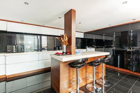 undefined, Peterborough Road, Fulham, London