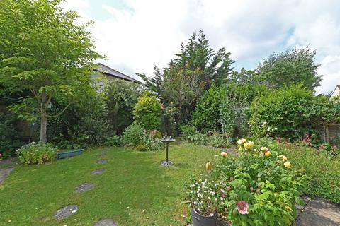 2 bedroom detached bungalow for sale, Framlingham, Suffolk