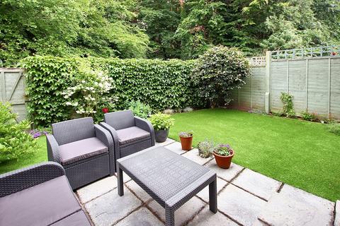 undefined, Regency Walk, Shirley