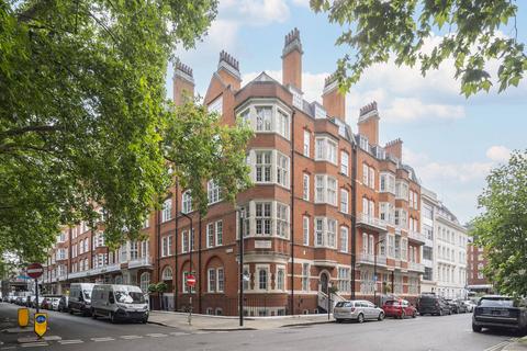 Mixed use to rent, Bedford Court Mansions, Bloomsbury, London, WC1B