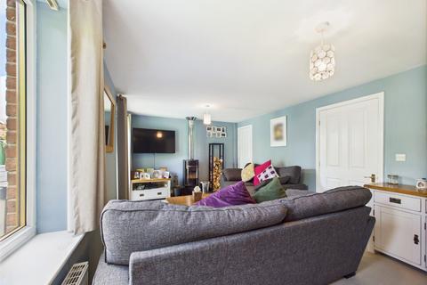 2 Bracken Row, Fridaythorpe, Driffield, YO25 9SF