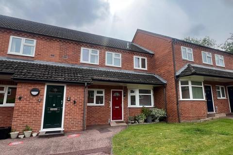 2 bedroom maisonette for sale