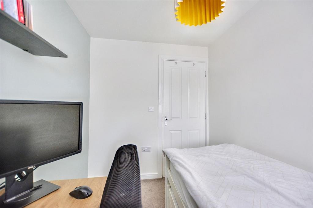 Bedroom 4 2.jpeg