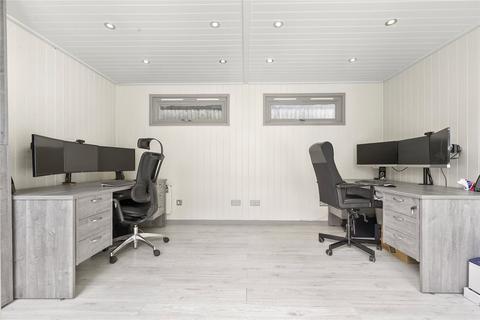 15 Railway Side, London, SW13 0PN