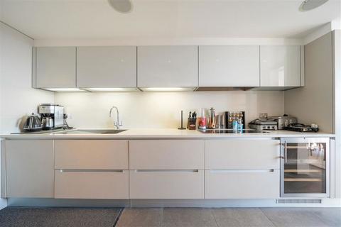 4 bedroom flat for sale, Cromwell Road, London SW7