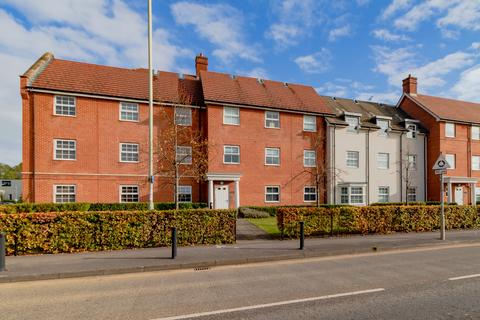 2 bedroom flat to rent, Colebrook House, Ashville Way, Wokingham, RG41
