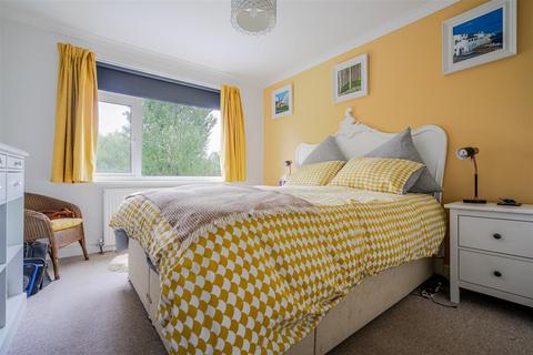 Lea View Lovel Road, Winkfield, Windsor, SL4 2ES