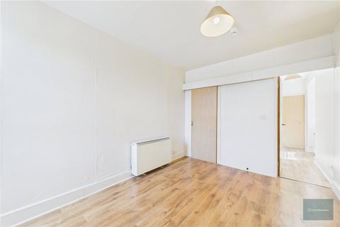 1 bedroom maisonette to rent, Ethendune Court, Trowbridge BA14