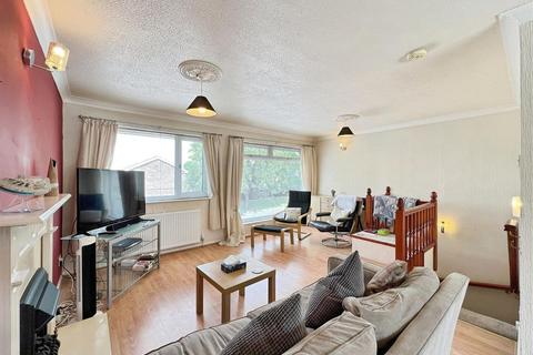 3 bedroom mews for sale, Avon Drive, Congleton