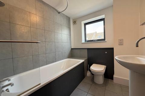 2 bedroom apartment for sale, Colwyn Road, Northampton NN1