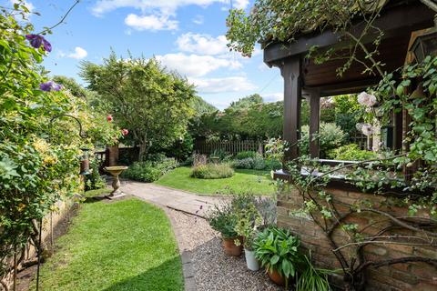 4, Wrens Lodge Hill Road, Orston, Nottingham, NG13 9ND
