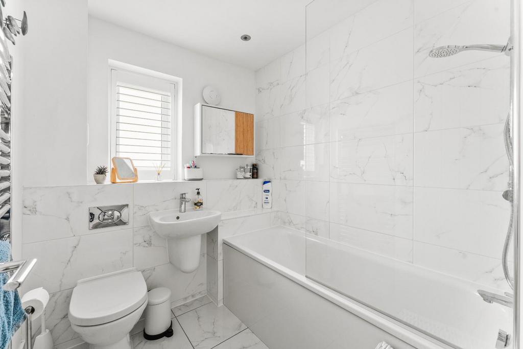 8 Pippin Close Claverham BS49 4 GF 22.jpg