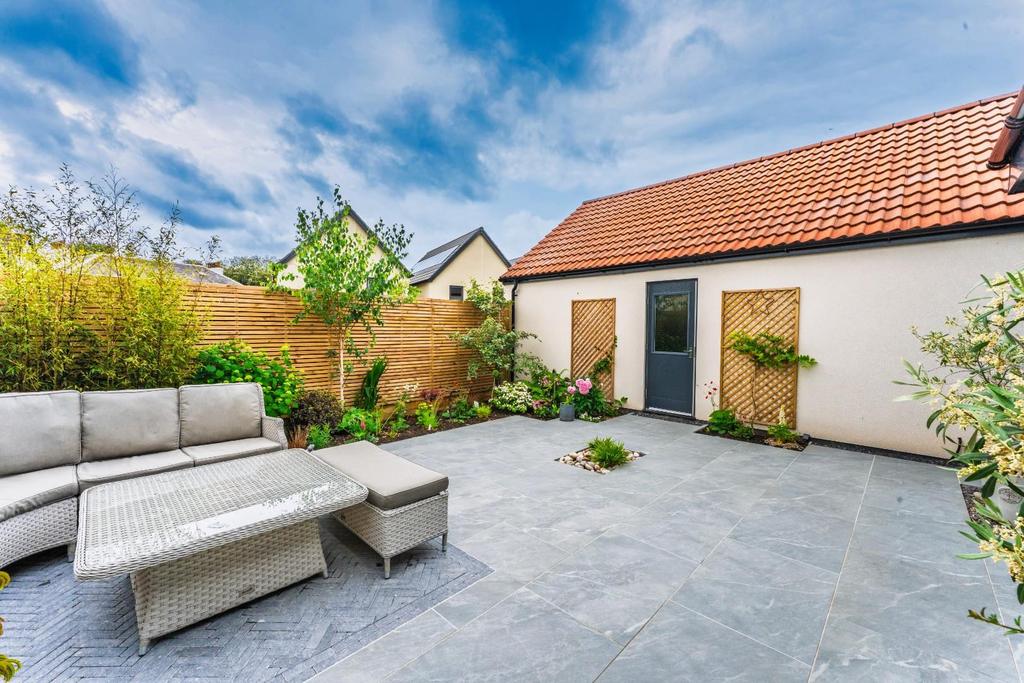 8 Pippin Close Claverham BS49 4 GF 42.jpeg