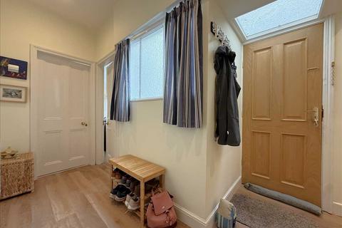 2 bedroom apartment for sale, The Crescent, Filey