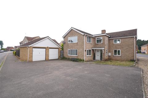 3 bedroom detached house for sale, Falcon Way, Beck Row, Bury St. Edmunds, Suffolk, IP28