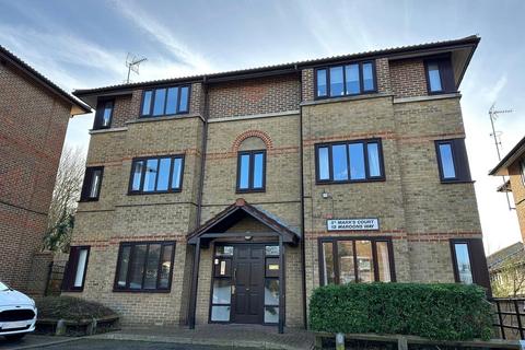 undefined, Maroons Way, London, SE6