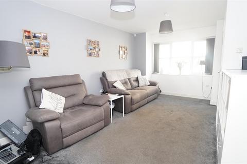 undefined, Hutton Hall Drive, Eccleshill, Bradford