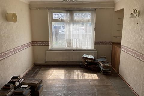 3 bedroom terraced house for sale, Wellfield Avenue, Neath, Neath Port Talbot.