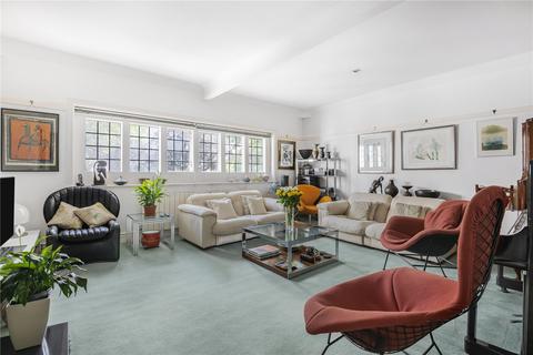 Platts Lane, London, NW3