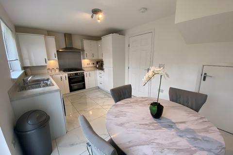 3 bedroom semi-detached house to rent, Barrel Path, Darnley, Glasgow, G53
