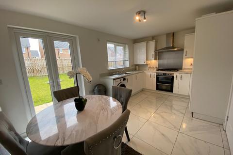 3 bedroom semi-detached house to rent, Barrel Path, Darnley, Glasgow, G53