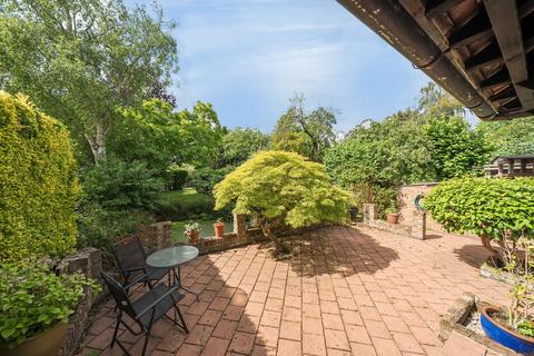 3 bedroom detached house for sale, Winn Road, Lee